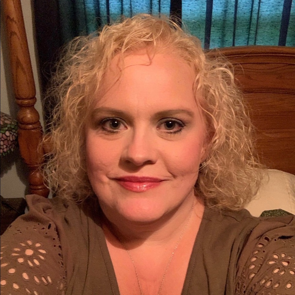 Meet your Posher, Shelly